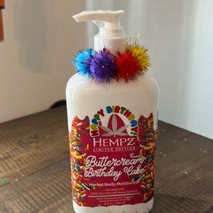 Hempz buttercream birthday cake moisturizer